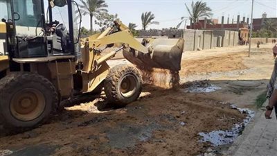 تكثيف أعمال كسح خزانات الصرف الصحي بقرية السبع آبار بأبوصوير