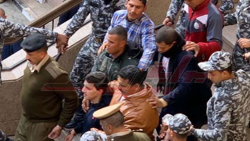 المتهم راجح وسط حراسة