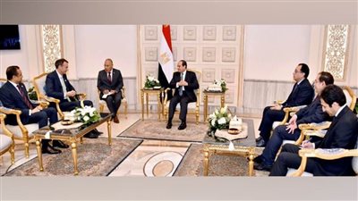 موجز الرابعة: الرئيس السيسي يفتتح فعاليات 