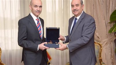 وزير الطيران يلتقي سفير جورجيا بالقاهرة 