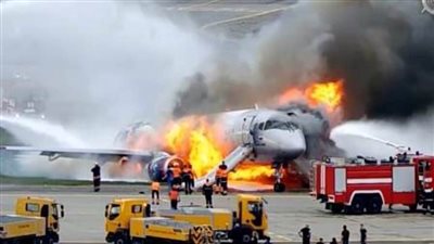 اتهام طيار بالإهمال في واقعة صعق البرق ومقتل 41 راكباً (فيديو وصور)