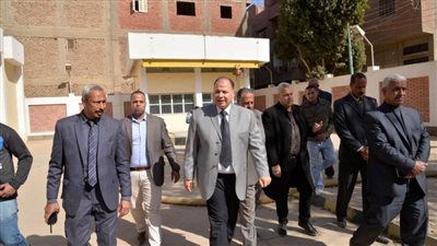 محافظ أسيوط يتفقد محطة معالجة الصرف بالبداري وساحل سليم