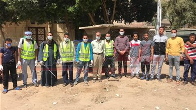 رئيس مدينة الغنايم يشارك شباب المشايعة حملة تطهير الأماكن الخدمية  (صور) 