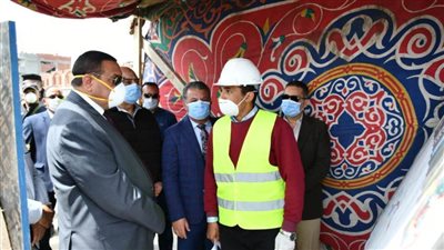 محافظ البحيرة يتفقد الأعمال الجارية بكوبري كنج عثمان بكفر الدوار