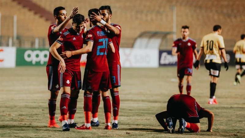 بيراميدز والمقاولون