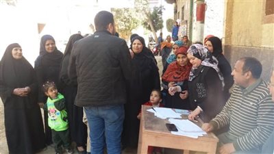  إقبال كثيف على اللجان الانتخابية بملوى 