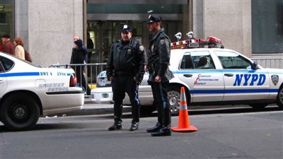 شاب يقتل والده ويأكل اجزاء من جسده خلال فترة العزل المنزلى 