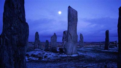 الصحراء الزرقاء ..رسالة سلام على أرض الفيروز  