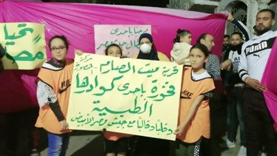 عاجل.. استقبال حافل لممرضة عقب شفائها من 