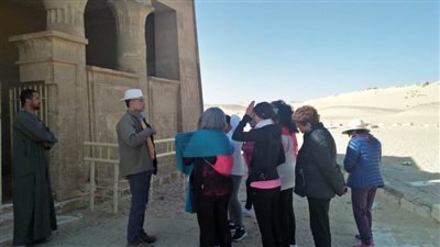  المناطق الأثرية بالمنيا تستقبل وفدًا سياحيًا ألمانيًا