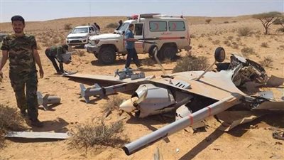 عاجل.. الجيش الليبي يسقط طائرة تركية فى وادى دينار  (صور)