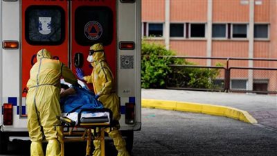 إيطاليا تسجل 575 وفاة جديدة بفيروس كورونا مع تراجع الإصابات