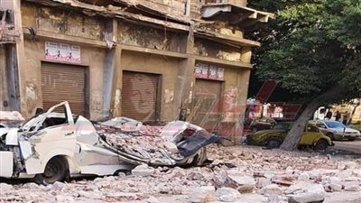 انهيار عقار  بوسط الإسكندرية