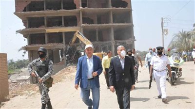 المنيا.. إزالة 43 حالة تعدٍ على الأراضي الزراعية وأملاك الدولة 