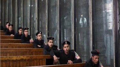 تأجيل إعادة محاكمة قيادات 