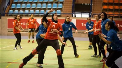 مواجهات قوية في رابع جولات نهائيات دوري سيدات اليد 