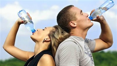 احذر.. المياه الفوارة تسبب تآكل لميناء الأسنان