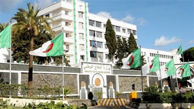 الرئاسة الجزائرية تحذر من نشر أخبار كاذبة عن الرئيس عبد المجيد تبون