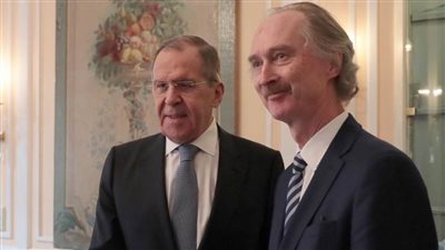 وزير الخارجية الروسي يبحث مع بيدرسون الوضع في سوريا