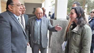 تحديث إنشاءات ١٦ قاعة بكلية التجارة فى الزمالك