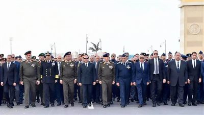 الرئيس عبد الفتاح السيسي يقدم واجب العزاء في الفريق أحمد عبد الرحمن