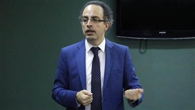 المتحدث باسم المحكمة الدولية يستبعد محاكمة البشير في محكمة مختلطة