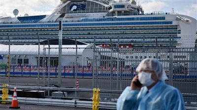 ركاب السفينة دايموند برنسيس يبدأون النزول في اليابان