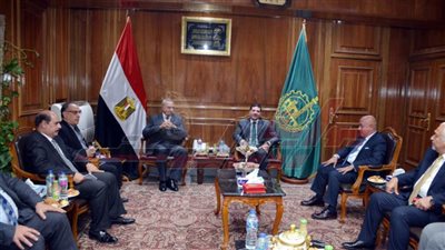 القليوبية تناقش التحديات وإمكانية تعزيز الفرص الاستثمارية