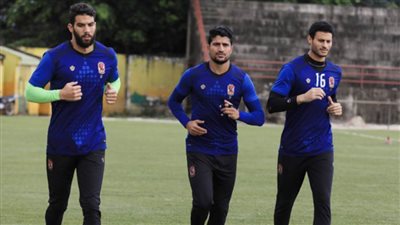 حراس الأهلي يستعدون للزمالك بتدريبات كرة اليد