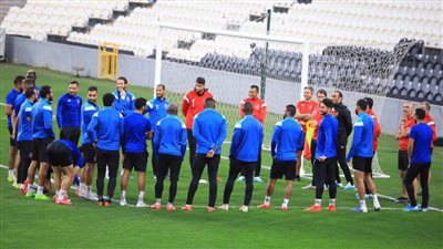 المران الأخير للأهلي  قبل مواجهة الزمالك غدا بالسوبر ..