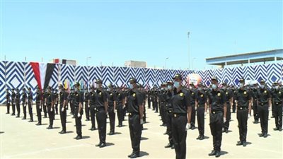   وزير الداخلية  يصدق على تخريج الدفعة الثالثة من معاوني الأمن 