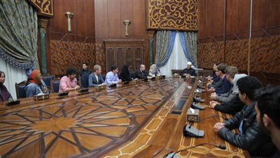 الإمام الأكبر لطلاب جامعة سيانس بو: بكم يتحقق السلام 