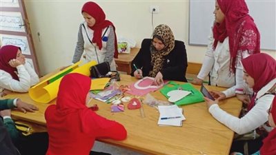 ورش فنية وأشغال يدوية للطلاب الصم وضعاف السمع بقصر ثقافة دمنهور