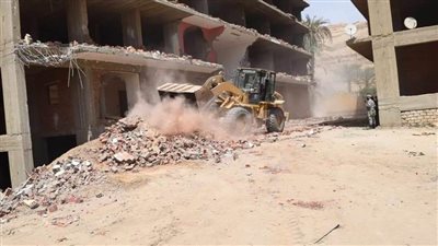 المنيا تزيل 97 حالة تعدٍ بالبناء على الأراضي الزراعية وأملاك الدولة 