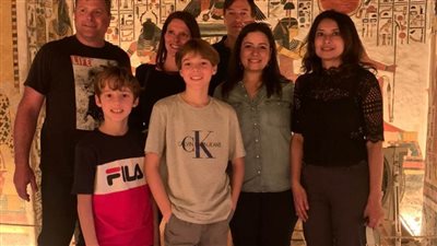 هدايا تذكارية لأول فوج من 