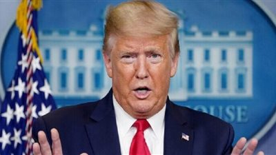 ترامب يطلب من الأطباء حقن مرضى كورونا بالمطهرات 