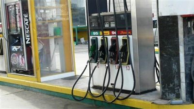 صحيفة تركية: رفع سعر البنزين في تركيا رغم انخفاضه عالميًا