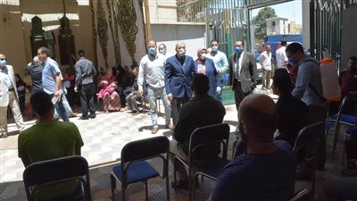 محافظ المنيا يتفقد منافذ صرف المرحلة الثانية من منحة العمالة غيرالمنتظمة 