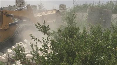 إزالة 6 حالات تعدٍ على الأراضي الزراعية وأملاك دولة في حملة بالبحيرة