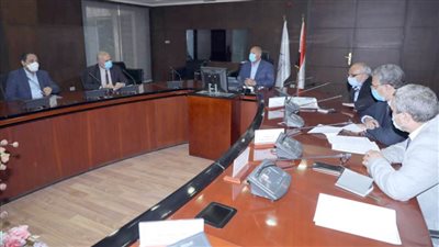 وزير النقل يتابع تنفيذ مخطط تطوير النقل الجماعي داخل القاهرة الكبرى