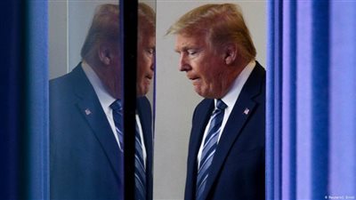 البيت الأبيض يلغي الإفادة اليومية لترامب عن فيروس كورونا