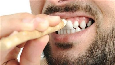 حكم استعمال السواك و المعجون وفرشاة الأسنان أثناء الصوم