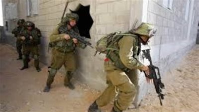 الاحتلال الإسرائيلي يعتقل 5 فلسطينيين من طولكرم وبيت لحم وجنين