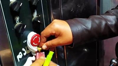 غلق محل مخبوزات بدون ترخيص يستخدم مياه صرف صحي في التصنيع بالبحيرة