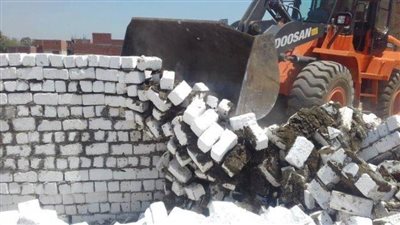 مراكز محافظه المنيا تزيل 79 حالة تعد بالبناء على 9 آلاف متر  