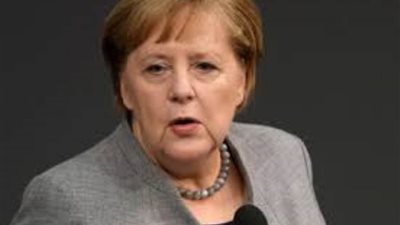 ميركل: لقاحات كورونا ستوزع في جميع أنحاء العالم