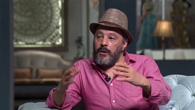 بلاغ للنائب العام لمنتحل شخصية الفنان عمرو عبدالجليل