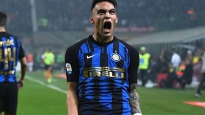 نجم إنتر ميلان يرغب في الانتقال إلى برشلونة