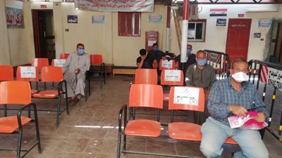 مرور سوهاج يطبق الإجراءات الاحترازية لمواجهة كورونا (صور)