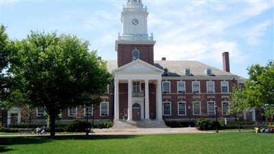 عدد حالات الإصابة بكورونا داخل الولايات المتحدة يصل إلى أكثر من مليون و180 ألف شخص